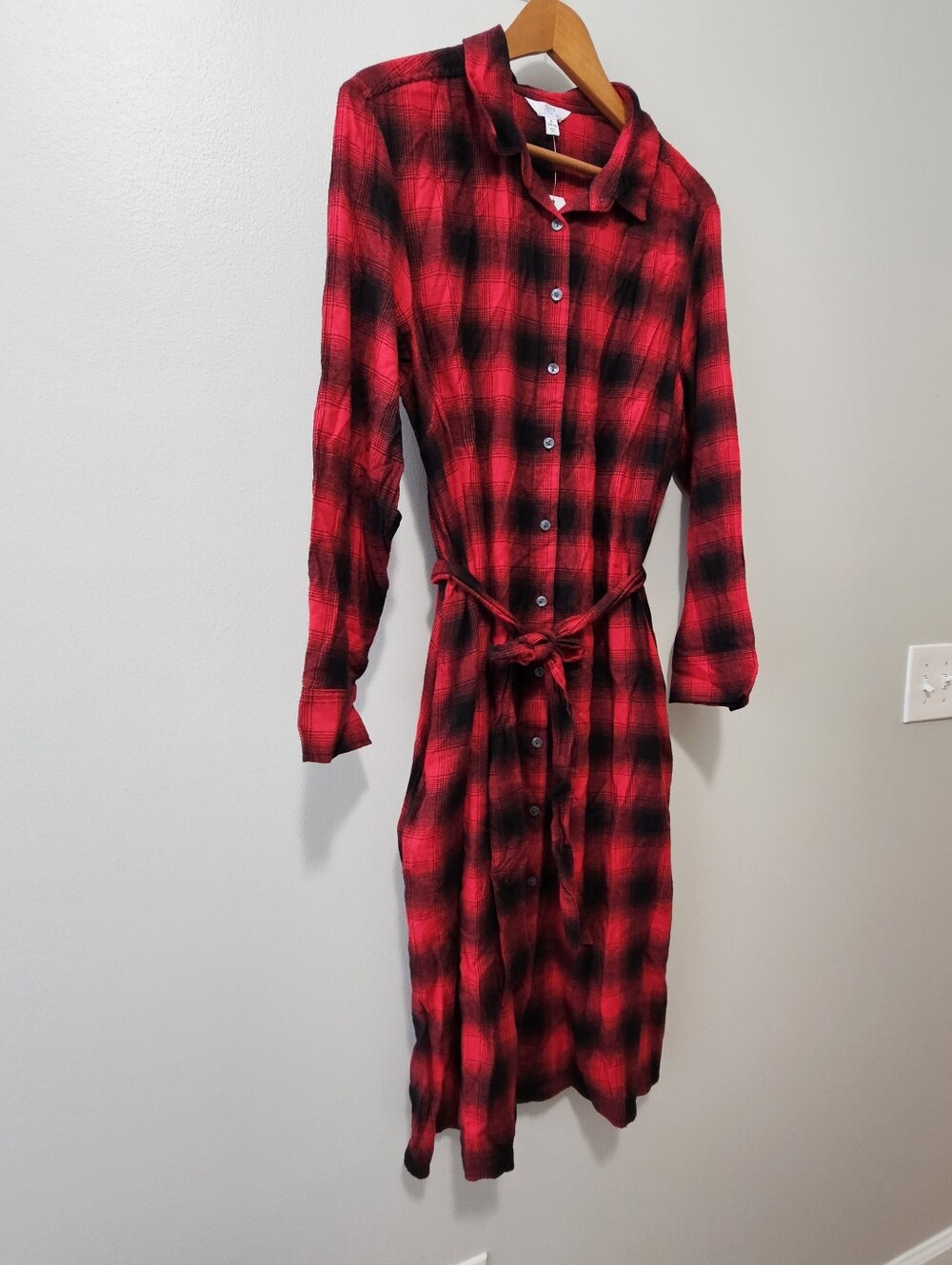 Dress - Picture 2 of 8